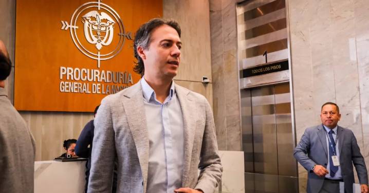 Procuraduría acusa a cuatro exfuncionarios de la alcaldía de Daniel Quintero