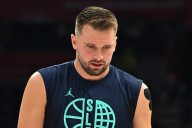 Luka Doncic in Visible Discomfort vs Italy as Commentators Confirm Injury Concern in EuroBasket