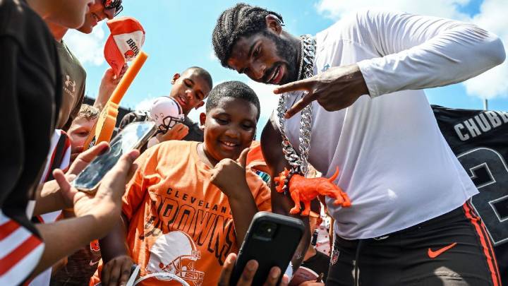Cleveland Browns fans know how to keep the faith