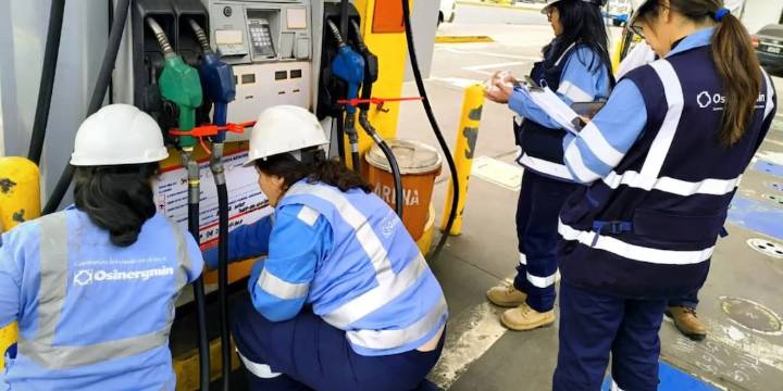 Osinergmin detecta riesgos graves y clausura 23 grifos a nivel nacional