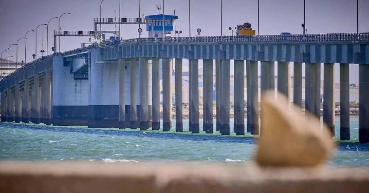El Gobierno ignora la historia y sigue empeñado en eliminar el nombre de Carranza en el puente