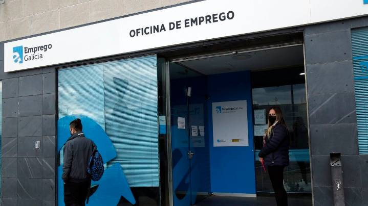 España pierde casi 200.000 empleos en el peor agosto desde el 2019 y suma 21.905 parados más