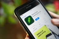 Robinhood explores launching prediction markets outside the US