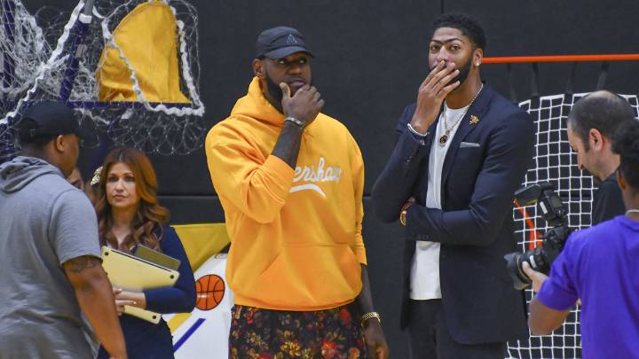 Mavericks’ Anthony Davis fires strong reaction to LeBron James’ HOF post