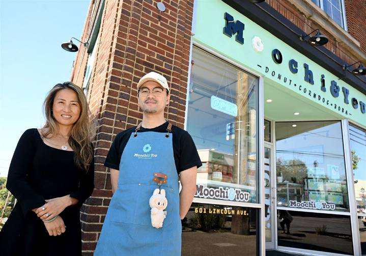Korean corn dogs, boba tea, mochi doughnuts and more at new snack shop in Bellevue