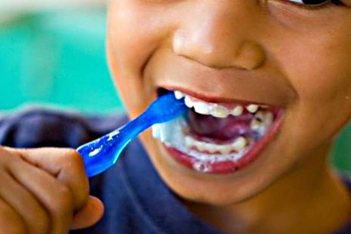 Proponen nueva ley en Baja California Sur para enseñar higiene bucal desde la educación básica