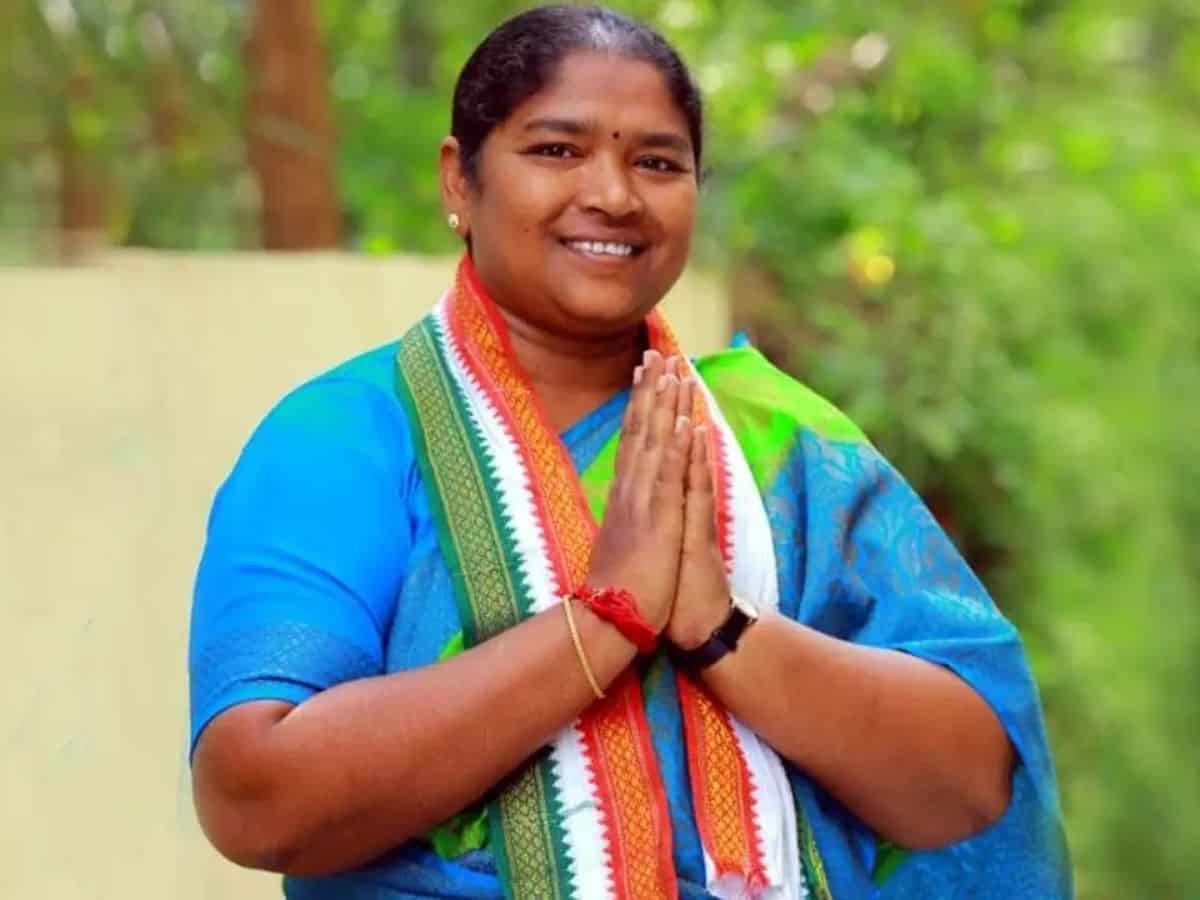 Telangana govt to continue support for journalists: Seethakka
