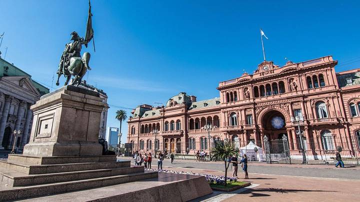Susto en la Casa Rosada: un principio de incendio generó humo y obligó a evacuar un sector