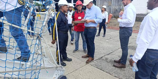 Llegan a Tumaco 50.000 barriles de gasolina para garantizar el suministro en Nariño