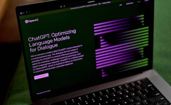 OpenAI implementará controles parentales en ChatGPT desde el próximo mes