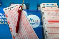 $1.4B Powerball jackpot: How to find lucky lottery retailers