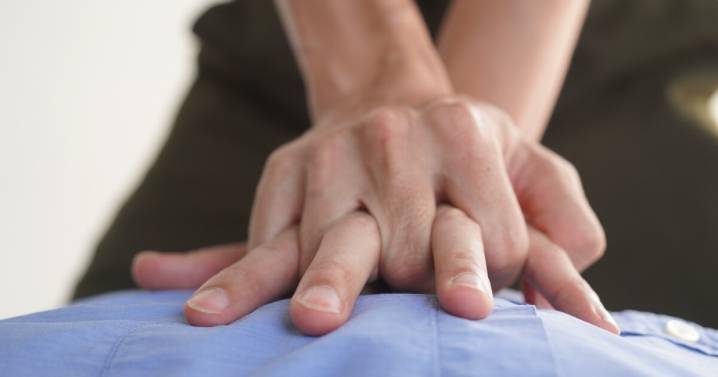 Good Samaritan jumped fence to give CPR to man who collapsed during marathon