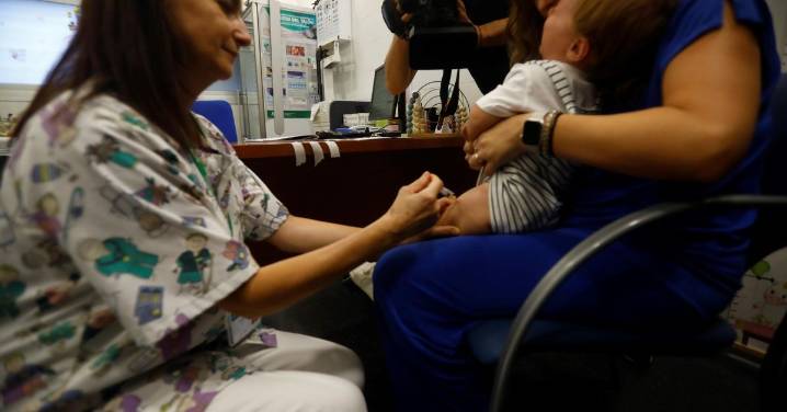 El inicio de la campaña de la vacuna contra la gripe en Córdoba, en imágenes