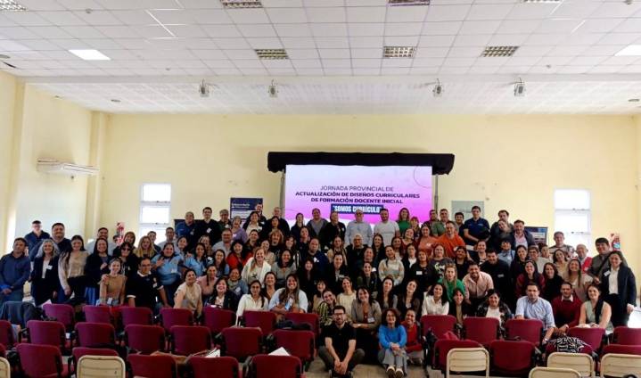 CHACO:    Jornada Provincial De Actualización De Los Diseños Curriculares De Formación Docente Inicial