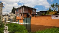 Indolencia de autoridades obliga a San Pedro Tultepec a vivir bajo el agua