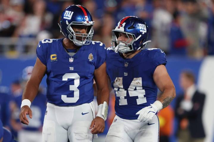 Giants vs. Chiefs: Russell Wilson flounders as fans chant 'We want Dart'