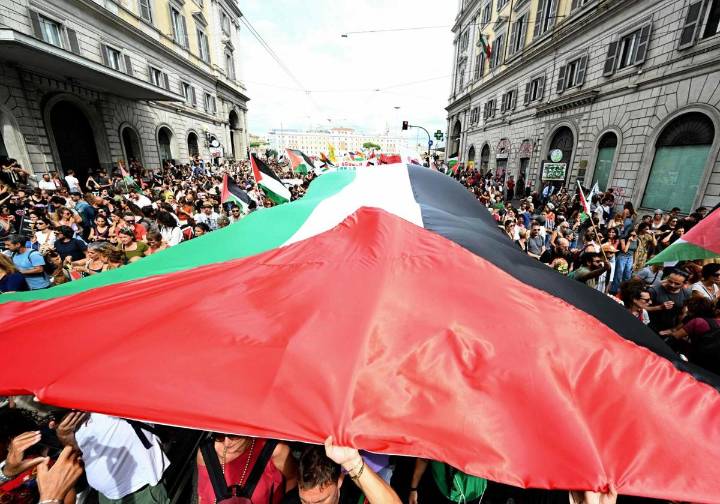 Italia vive una huelga general que busca presionar a Meloni para que endurezca su postura con Israel