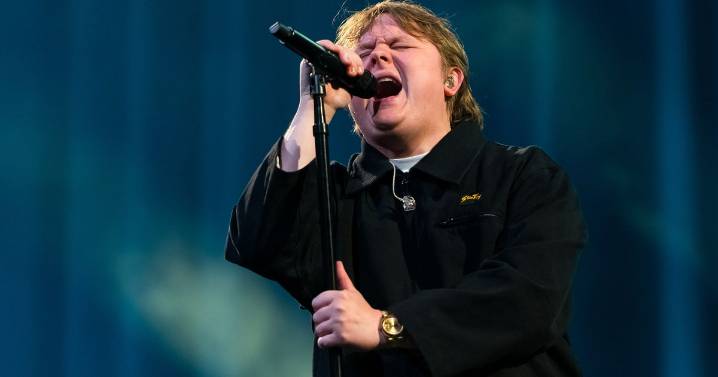 Lewis Capaldi surprises super fan with tear-jerking act of kindness at London's O2 gig