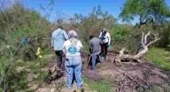 Hallan cuerpo calcinado y 2 osamentas en área rural de Hermosillo