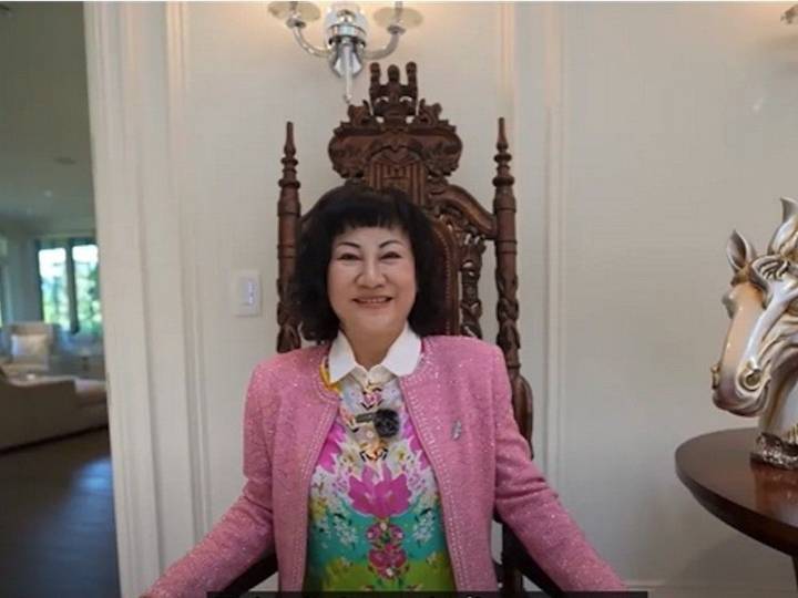 How can the owner of three B.C. malls and a mansion not be 'a resident of Canada for tax purposes'?