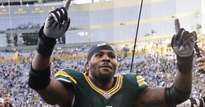 Packers' Parsons compares Commanders' Quinn to father figure heading into matchup