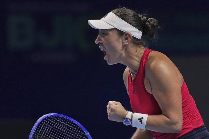 Pegula and Navarro lead the US past Britain into the Billie Jean King Cup final vs. Italy