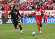 Deadspin | Postseason implications on both sides of Miami, Chicago clash