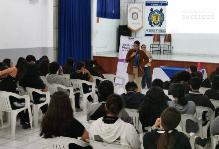 IMM y CESZAM sensibilizan a estudiantes con plática sobre prevención del suicidio