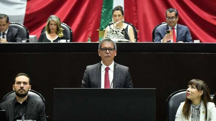 Diputados de la 4T buscan gravar bebidas azucaradas vendidas como sueros; proyectan 5 mil mdp adicionales