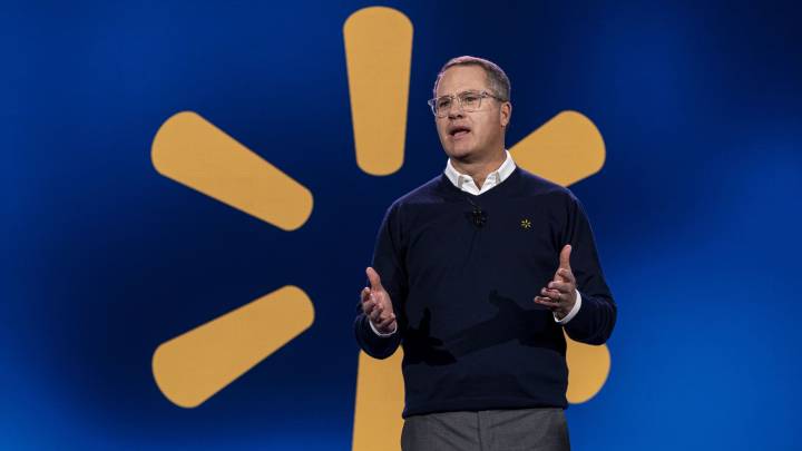 Cramer: Walmart CEO's AI warning is 'existential,' everyone needs to pay attention