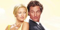 Kate Hudson revivió el icónico vestido amarillo de “Cómo perder a un hombre en 10 días” en los Emmy 2025