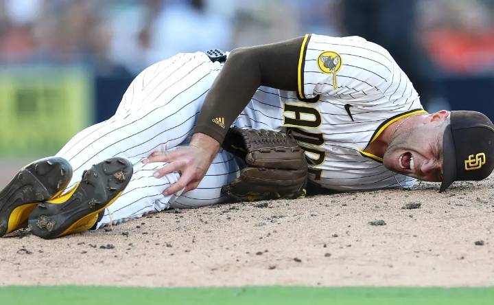 Jason Adam’s wife blasts ugly messages to Padres pitcher’s season