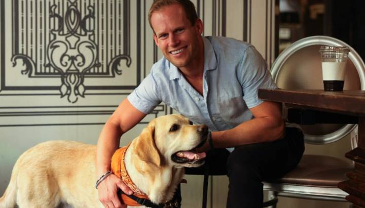 People go to restaurants, so why can’t dogs? Council member proposes lifting Chicago's canine ban