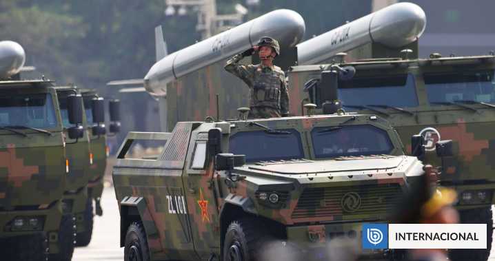China exhibe su poderío militar: drones con IA y misiles marcan desfile por fin de II Guerra Mundial