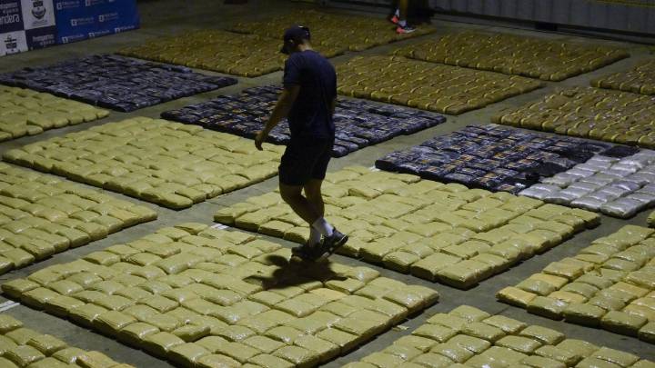 Colombia detiene la compra de armas a EEUU tras el fin de su certificación como aliado antidrogas