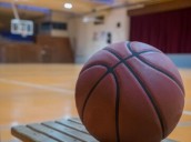 Un entrenador de baloncesto base de Tenerife podría ir a la cárcel por abusar de una menor
