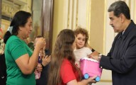 Presidente Maduro promete rescatar a niños venezolanos del ICE