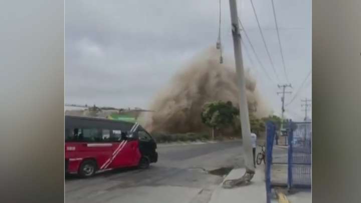 Video: Momento en que ‘Estalla’ Mega Fuga de Agua en Tijuana Hoy