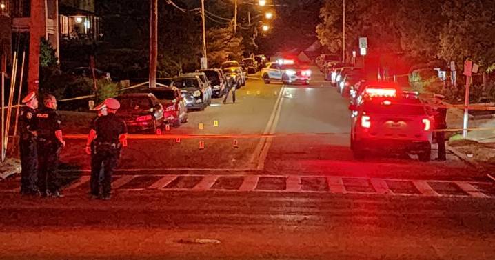 CPD: 2 men injured in overnight shooting in Avondale
