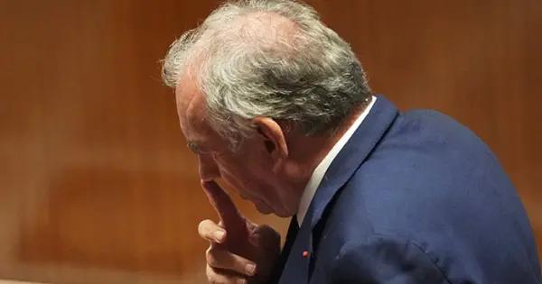Entra en crisis el gobierno francés