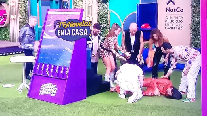 Dalilah Polanco sufre aparatosa caída en plena pregala de La Casa de los Famosos México