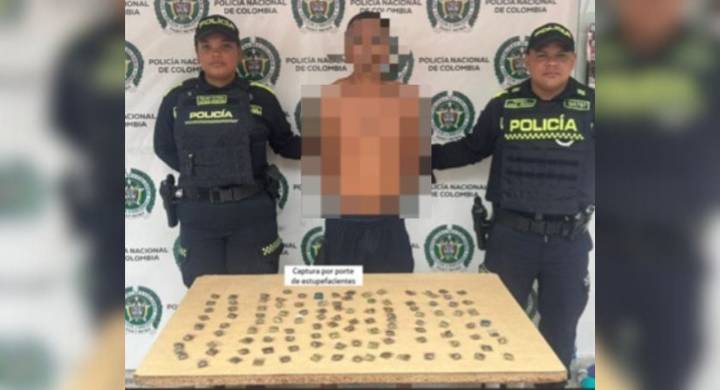 Hombre fue capturado con 110 dosis de marihuana en Ciénaga El detenido fue dejado a disposición de la Fiscalía por el delito de tráfico, fabricación o porte de estupefacientes.