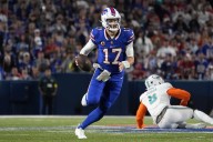 Deadspin | Josh Allen tosses 3 TDs as Bills take charge late to beat Dolphins