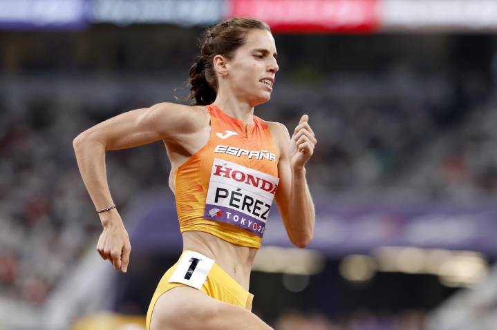 La española Marta Pérez pone la directa a la final de 1.500