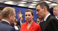 La primera ministra danesa, la socialista Frederiksen, critica a Sánchez por apoyar las protestas en la Vuelta