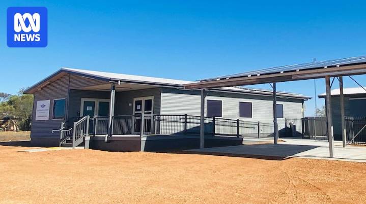 RFDS launches review after ill man denied access to outback medical clinic