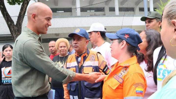 Ministro Héctor Rodríguez: Escuelas y liceos conformarán comités de riesgo para enfrentar emergencias