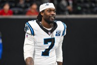 Jadeveon Clowney’s Decision Reveals Concerning Cowboys Trend After Brian Schottenheimer’s Plans Aired Jadeveon Clowney joins Cowboys amid jersey-number mystery, exposing a concerning team trend while 