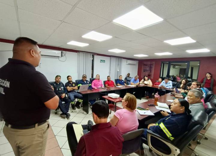 Redobla Ayuntamiento acciones de prevención ante cercanía de ‘Lorena’