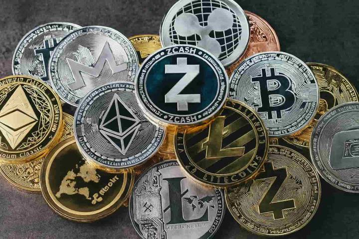 Dogecoin biến động mạnh: Coin mới STARS dự báo tăng 93 lần